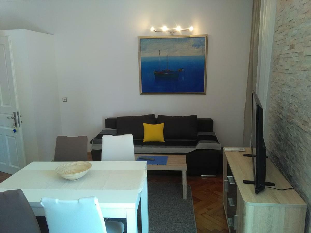 Apartment Sandra 2+2 *** Crikvenica Ngoại thất bức ảnh